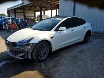 2022 Tesla Model 3 5YJ3E1EB7NF267031