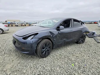 2025 Tesla Model Y 7SAYGDED0SF317074