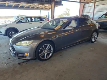 2015 Tesla Model S 5YJSA1E19FF106387