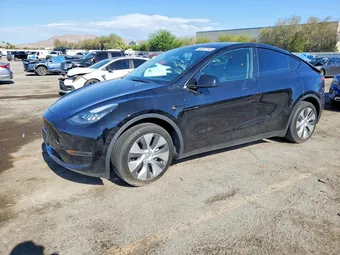 2023 Tesla Model Y 7SAYGDEE4PA139053