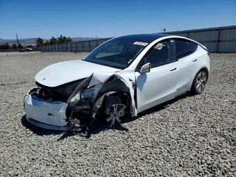 2024 Tesla Model Y 7SAYGDEEXRA275514