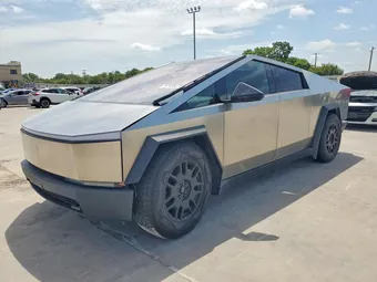 2025 Tesla Cybertruck 7G2CEHEE2SA061608