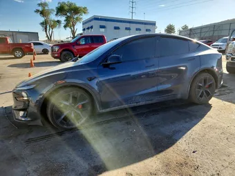 2026 Tesla Model Y 7SAYGDET2TA670048
