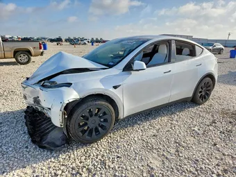 2021 Tesla Model Y 5YJYGDEE5MF100452