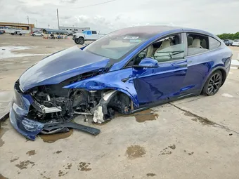 2022 Tesla Model X 7SAXCBE50NF334191