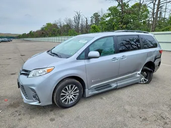 2018 Toyota Sienna 5TDYZ3DC0JS914505