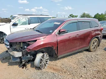 2019 Toyota Highlander 5TDJZRFH4KS737794