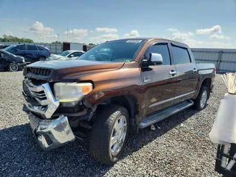 2017 Toyota Tundra 5TFAY5F12HX604114