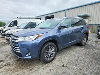 2019 Toyota Highlander 5TDJZRFH5KS944033