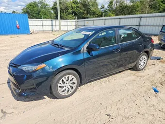 2018 Toyota Corolla 5YFBURHE3JP813812
