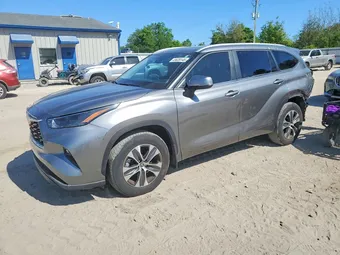 2025 Toyota Highlander 5TDKDRAH4SS552669