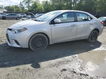 2015 Toyota Corolla 5YFBURHE3FP280397
