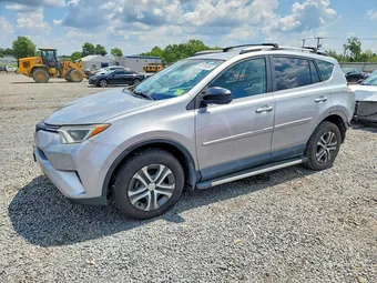 2017 Toyota RAV4 2T3BFREV2HW601563