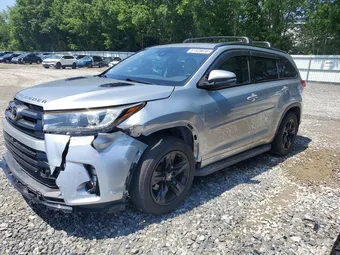 2017 Toyota Highlander 5TDDZRFH4HS375634