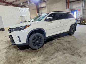 2019 Toyota Highlander 5TDJZRFH0KS603476