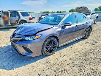 2018 Toyota Camry 4T1B11HK0JU135034