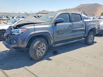 2017 Toyota Tacoma 3TMAZ5CNHM032499