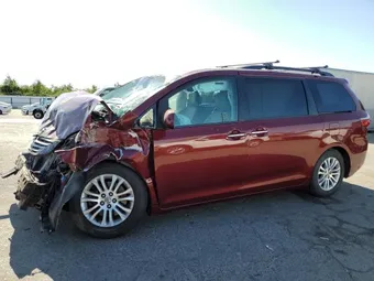 2015 Toyota Sienna 5TDYK3DC2FS580506