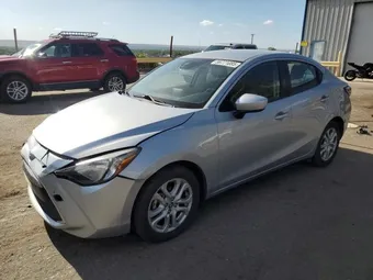 2017 Toyota Yaris 3MYDLBYV4HY157084