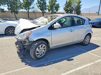 2015 Toyota Prius C JTDKDTB30F1110975