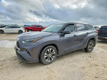 2021 Toyota Highlander 5TDGBRCH6MS046708
