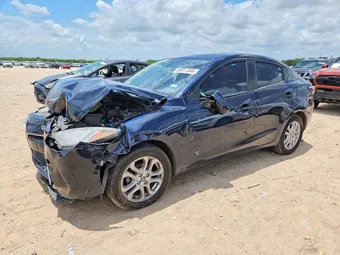 2018 Toyota Yaris 3MYDLBYV4JY315994