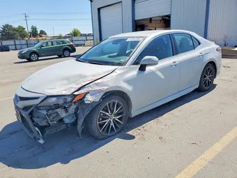 2024 Toyota Camry 4T1G11AK6RU244285