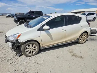 2017 Toyota Prius C JTDKDTB34H1596208
