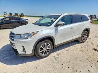 2019 Toyota Highlander 5TDKZRFH2KS369457