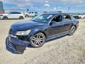 2017 Volkswagen Passat 1VWDT7A36HC032338