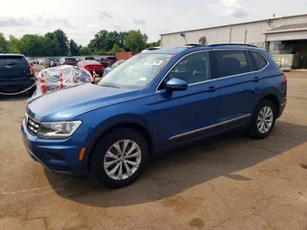 2018 Volkswagen Tiguan 3VV3B7AX7JM105369