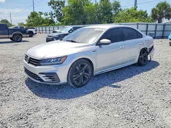 2018 Volkswagen Passat 1VWAA7A30JC014366