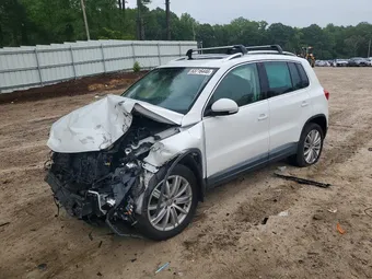 2016 Volkswagen Tiguan WVGAV7AX0GW602250