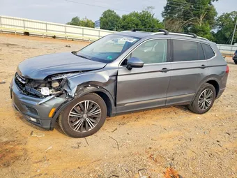 2018 Volkswagen Tiguan 3VV2B7AX3JM005863