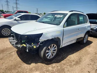 2018 Volkswagen Tiguan WVGBV7AX5JK005078