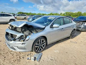 2017 Volvo S60 YV126MFL4H2438188