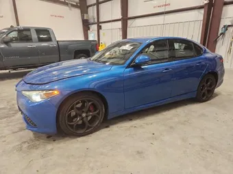 2018 Alfa Romeo ZARFAEEN4J7579825