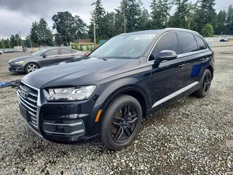 2018 Audi Q7 WA1LAAF70JD015493