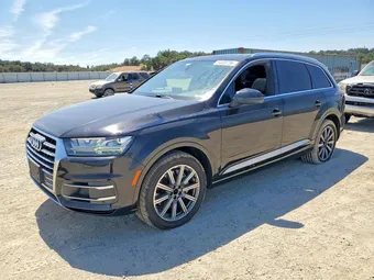 2017 Audi Q7 WA1LAAF76HD059525