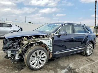 2025 Bentley Bentayga SJAAT2ZV3SC028786