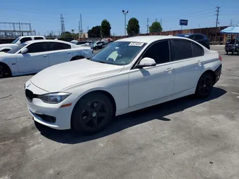 2015 BMW 3 Series WBA3C1C56FK119540
