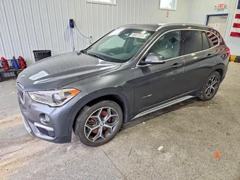 2016 BMW X1 WBXHT3C31G5E47182