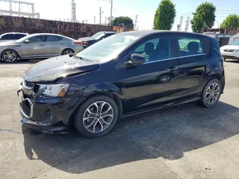 2019 Chevrolet Sonic 1G1JD6SB0K4139883