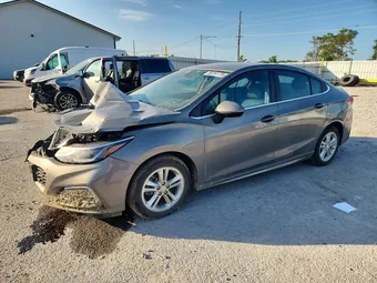 2017 Chevrolet Cruze 1G1BE5SM9H7181618