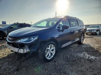 2017 Chrysler Pacifica 2C4RC1BG9HR820402