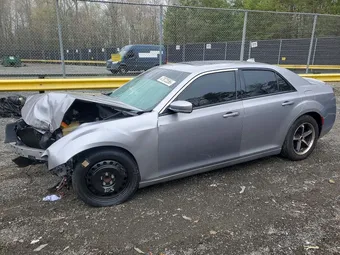 2016 Chrysler 300 2C3CCABG9GH216573
