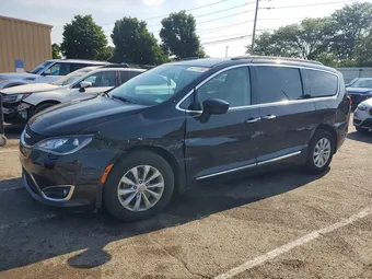 2017 Chrysler Pacifica 2C4RC1BG0HR839632