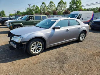 2015 Chrysler 300 2C3CCAAG6FH930371