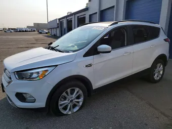 2018 Ford Escape 1FMCU9GD4JUB45563