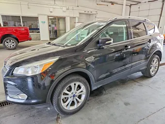 2016 Ford Escape 1FMCU9J90GUC44636